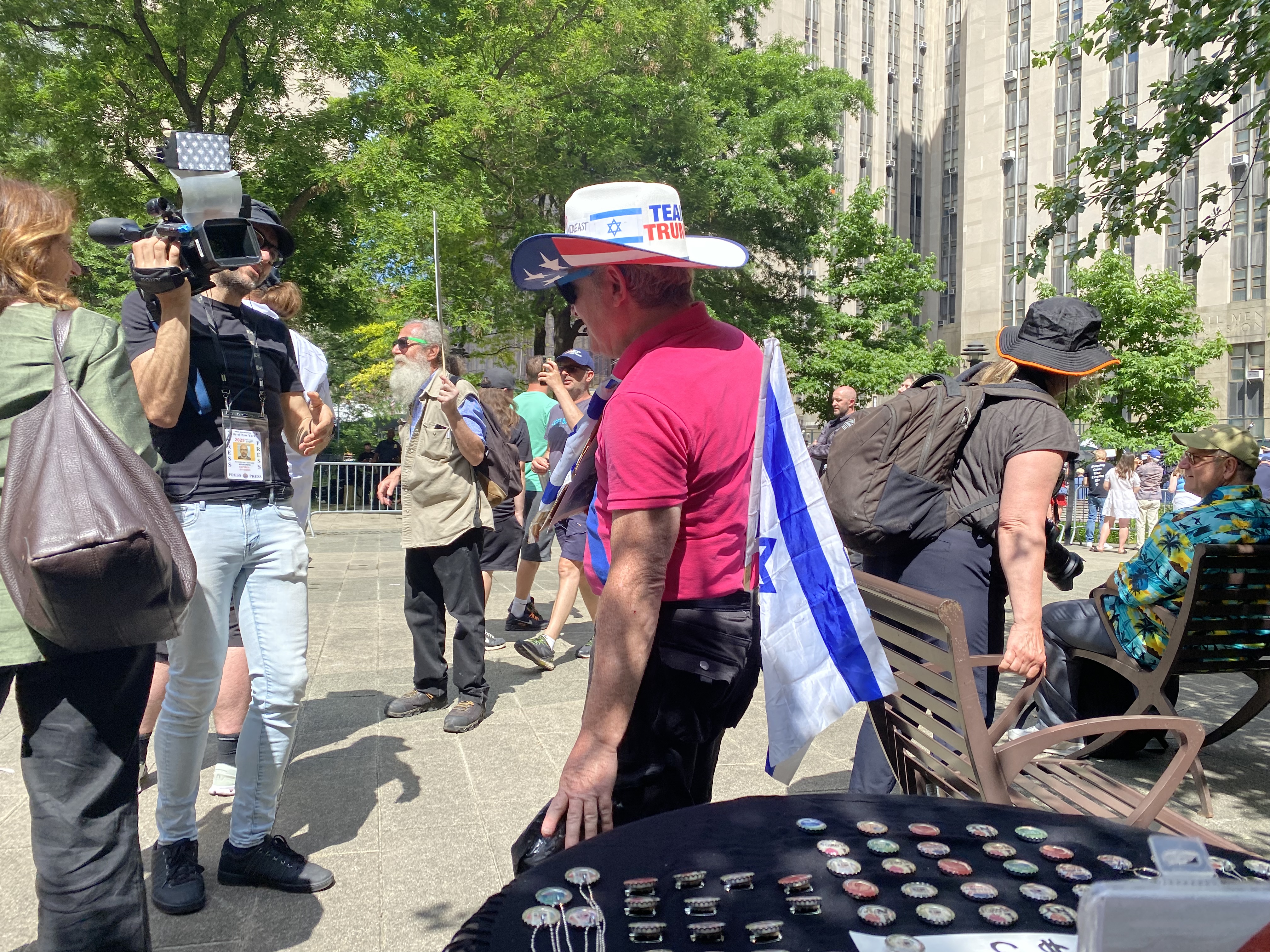 0106D39F-1B9B-4234-A86D-42B19A559029